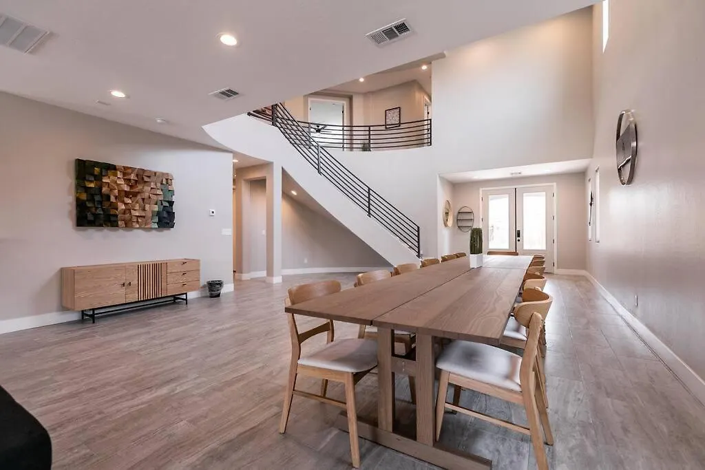 Сasa de vacaciones 6 Bedroom Mansion W/ Amazing Backyard Pool! Las Vegas Estados Unidos